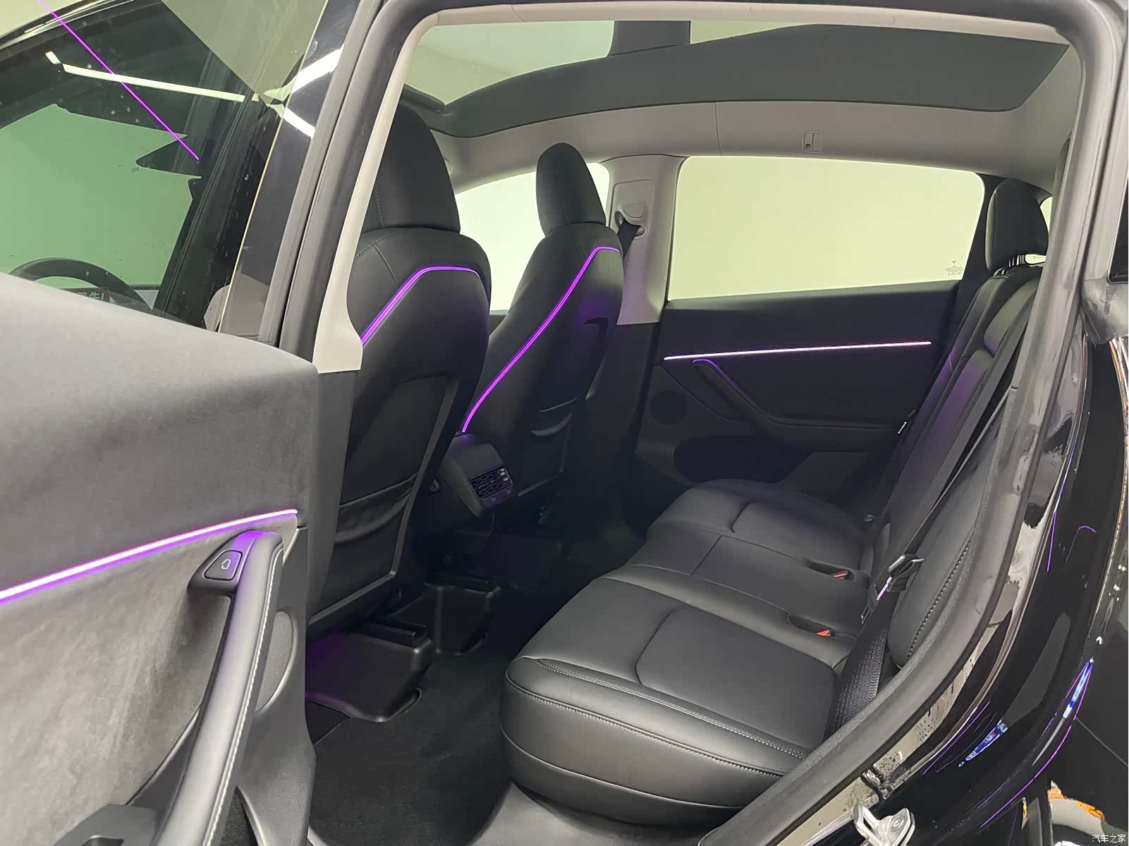 Tesla Model Y, 2023 12
