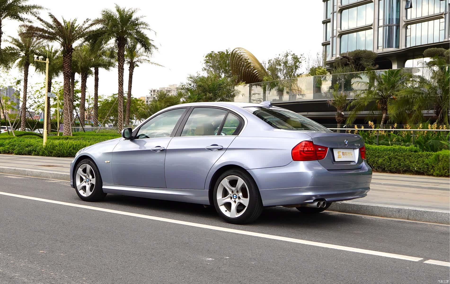 BMW 3 Series, 2011 11