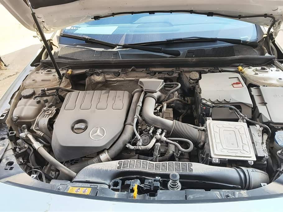 Mercedes-Benz CLA