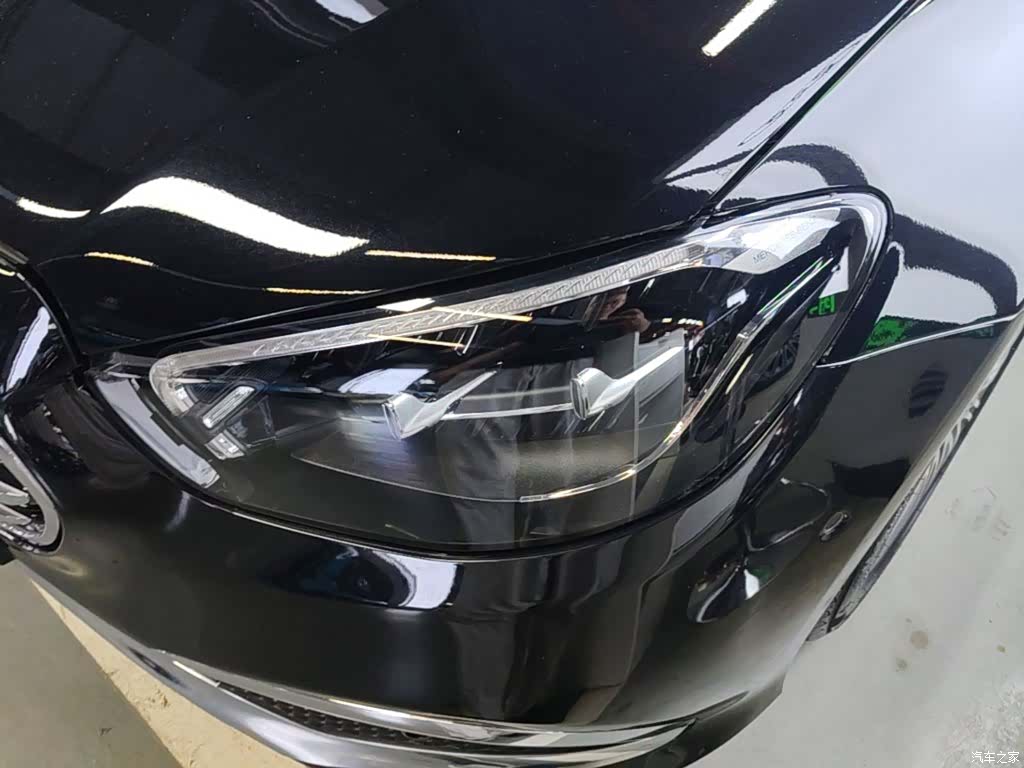 Mercedes-Benz E-Class, 2022 24