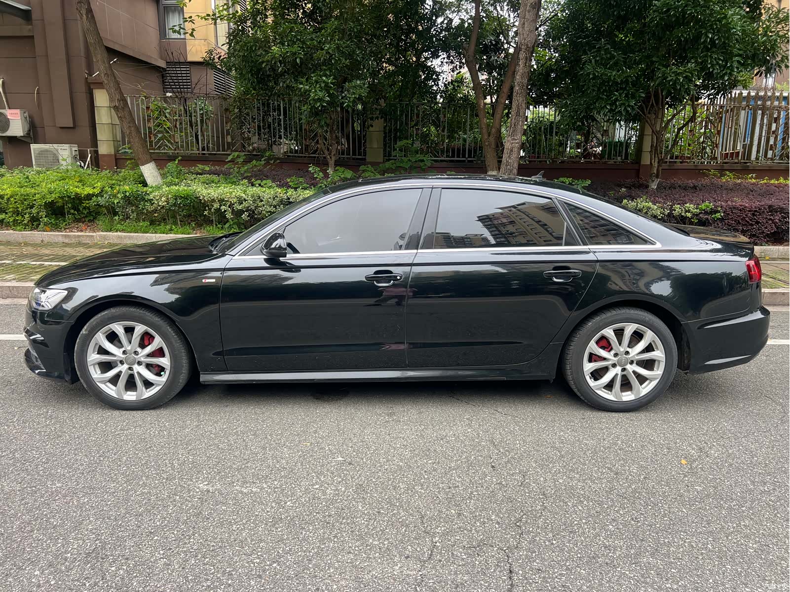 Audi A6L, 2019 все фото