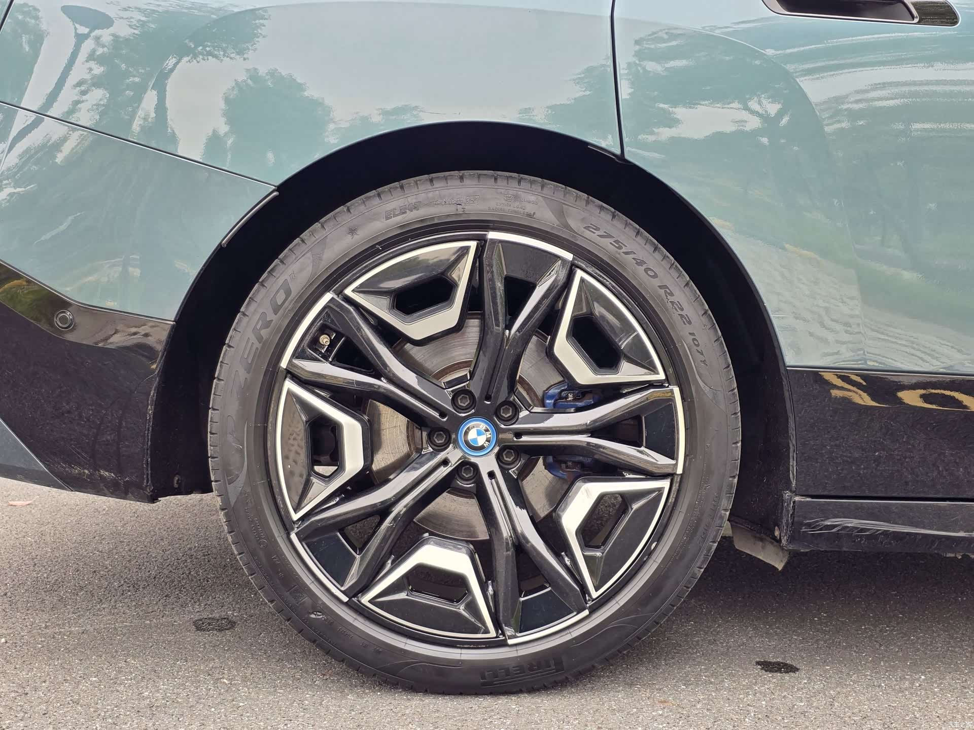 BMW iX, 2022 25