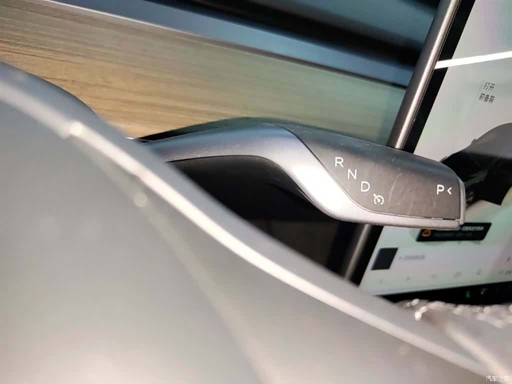 Tesla Model Y, 2022 14