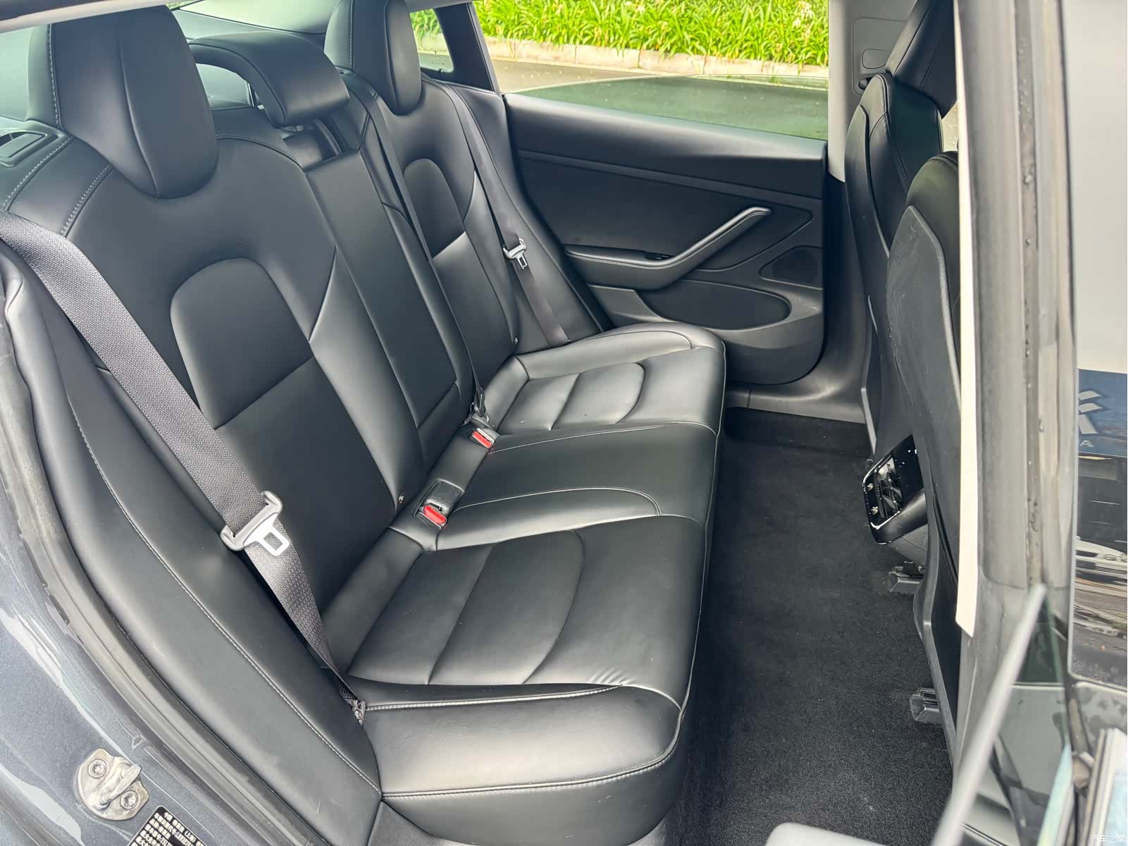 Tesla Model 3, 2020 7