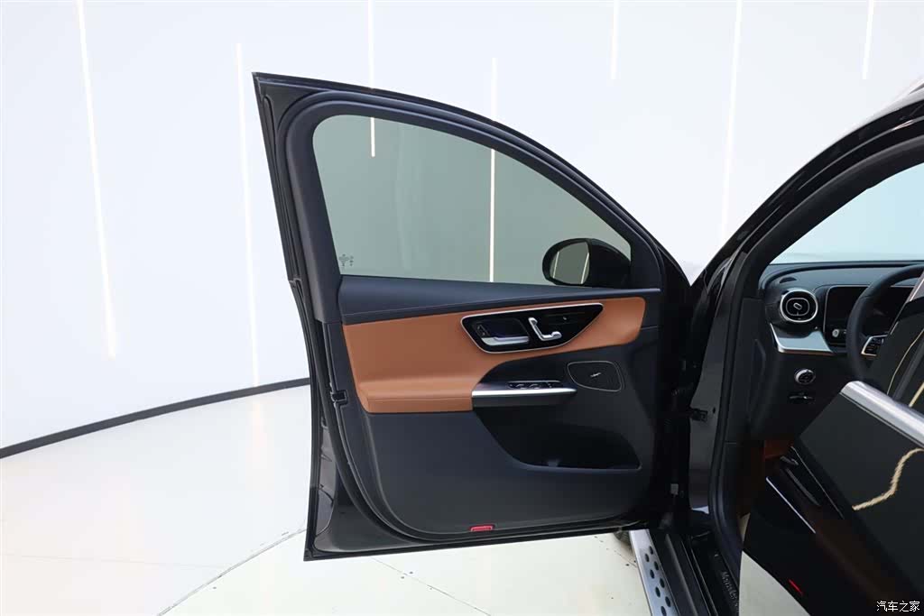 Mercedes-Benz GLC, 2025 20