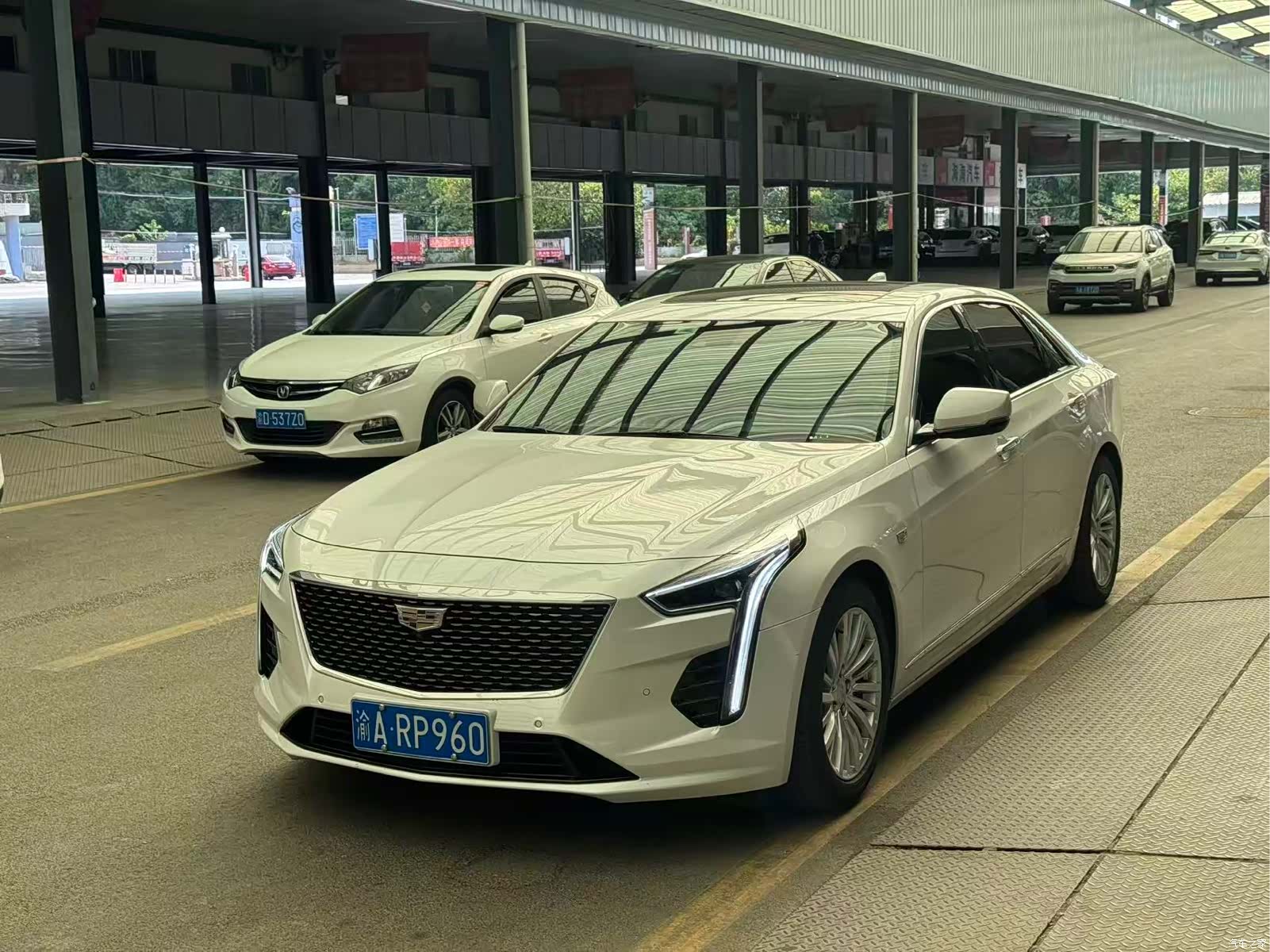 Cadillac CT6, 2022 1