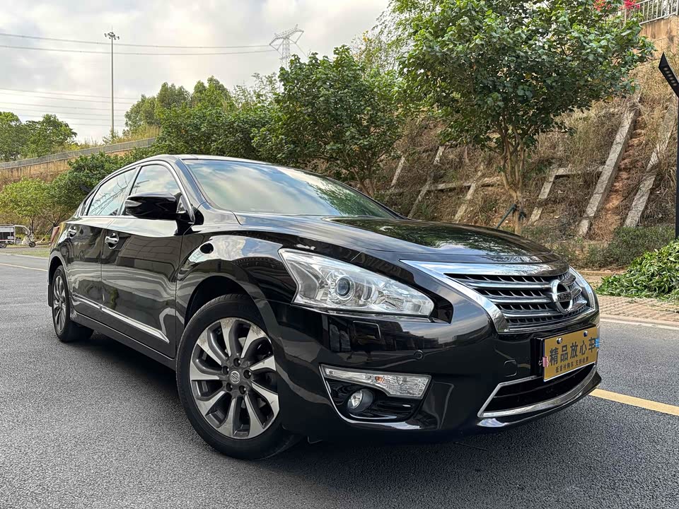 Nissan Teana