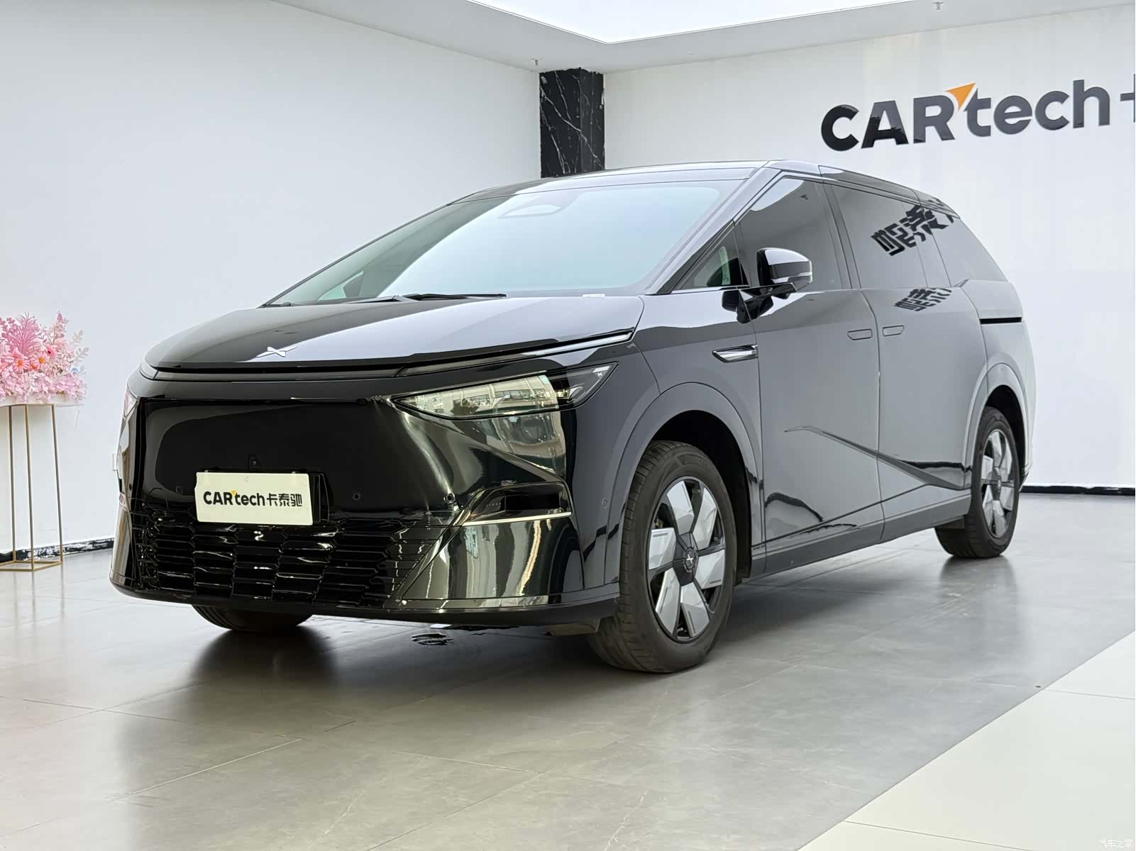 Xpeng X9, 2024 1