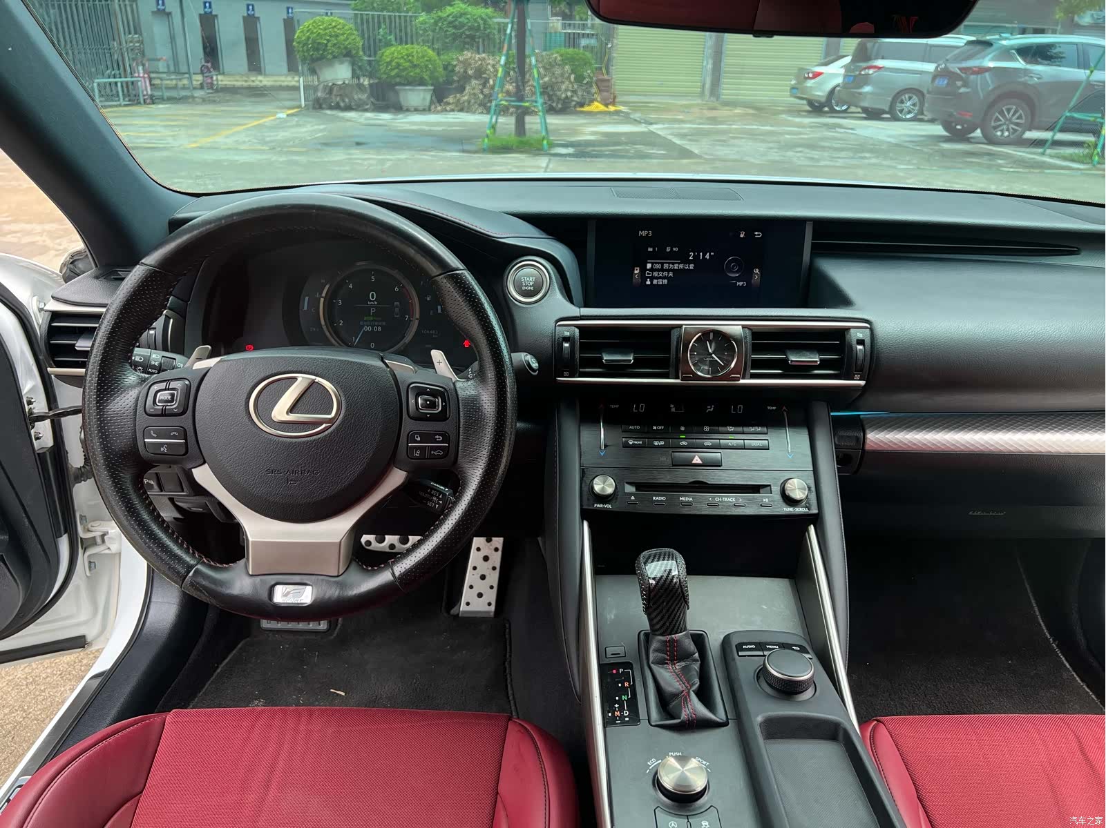 Lexus IS, 2018 16