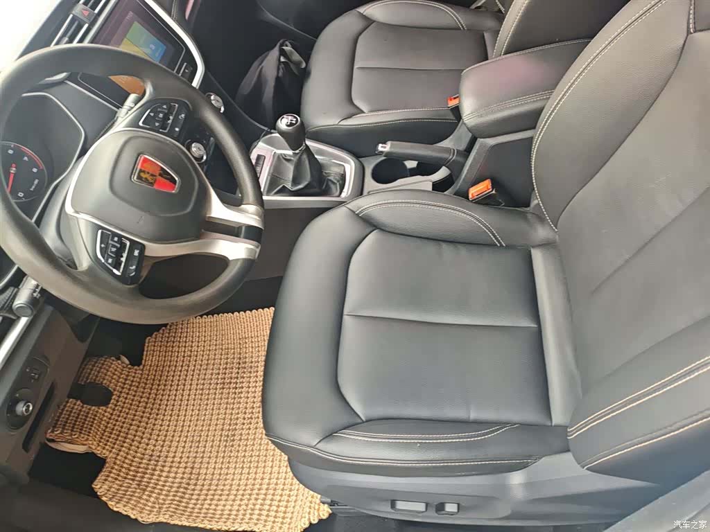 Roewe RX3, 2018 12