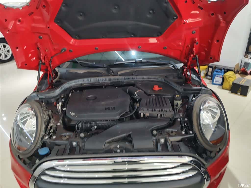 Mini ONE, 2019 10