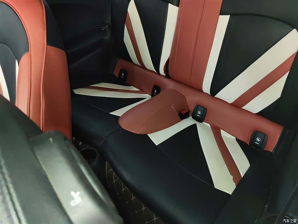 Mini ONE, 2019 14