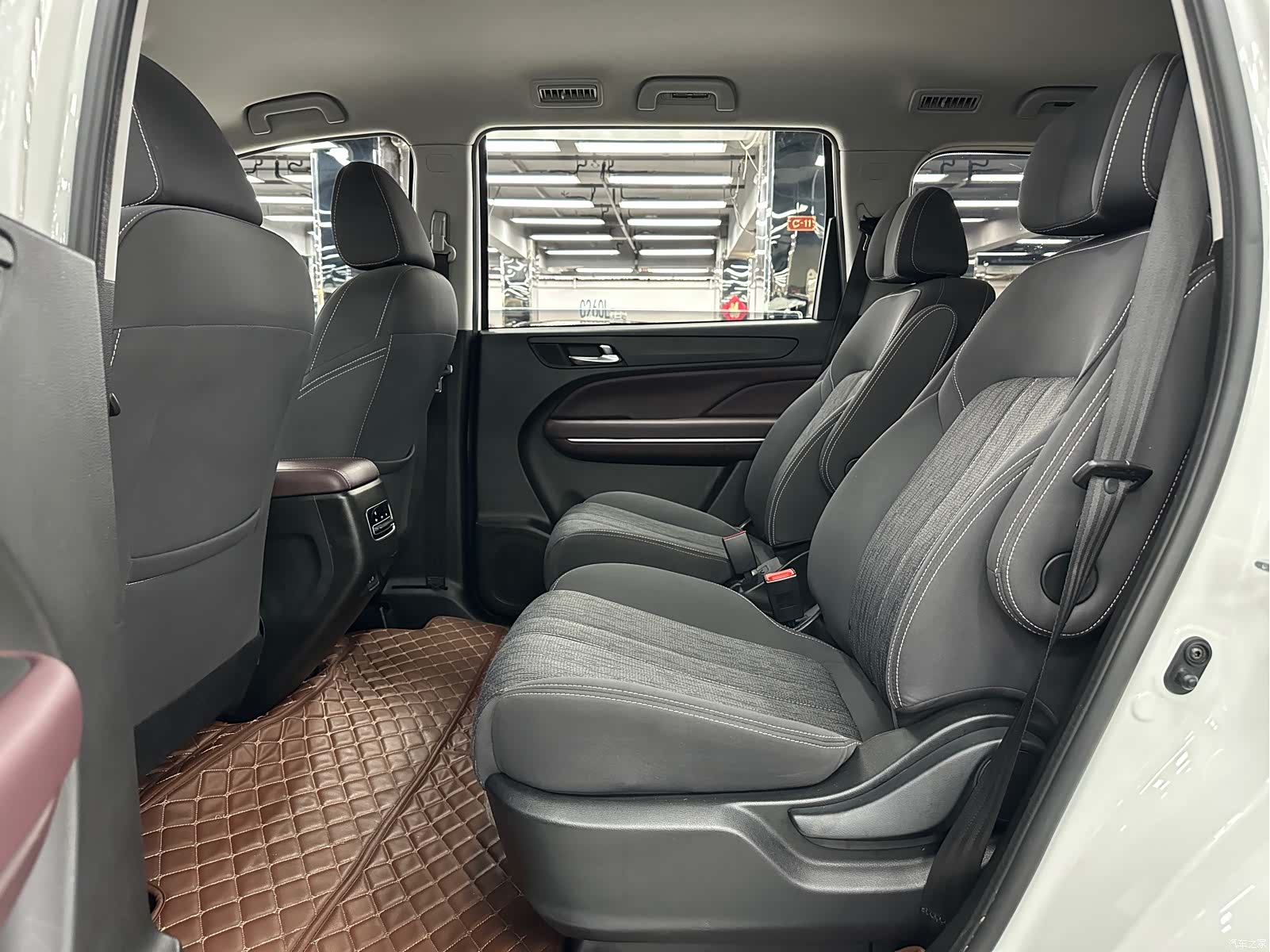 Trumpchi M6, 2023 11