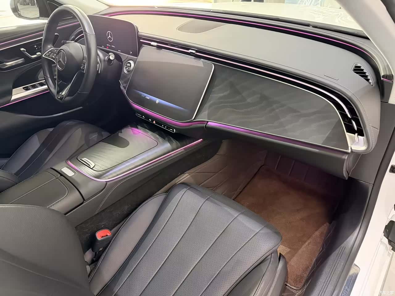 Mercedes-Benz E-Class, 2024 10