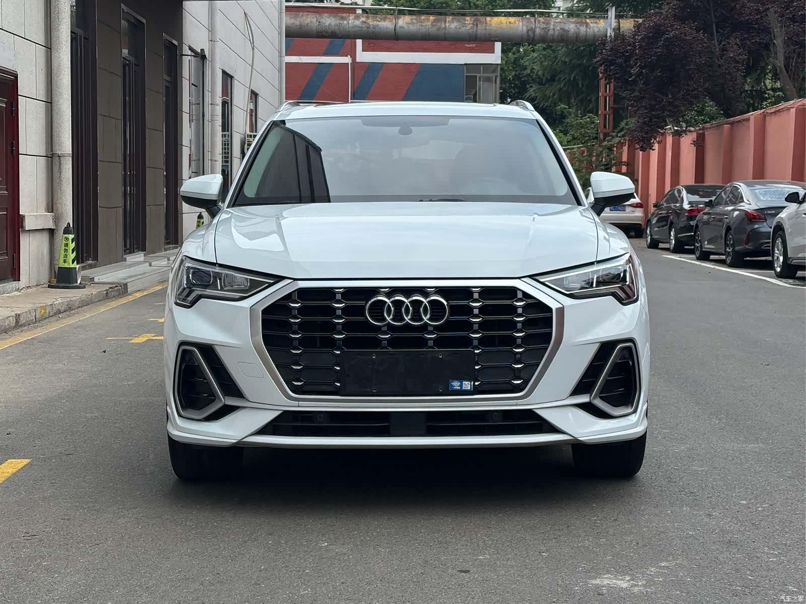 Audi Q3, 2023 2