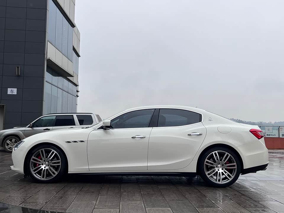 Maserati Ghibli