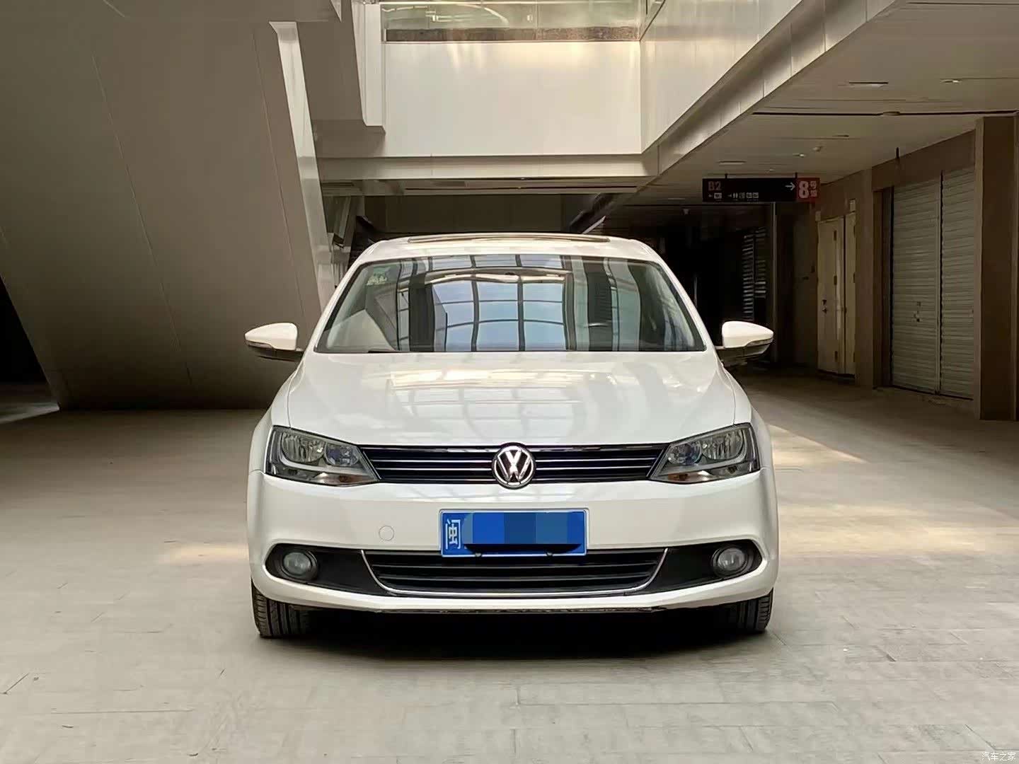 Volkswagen Sagitar, 2012 2
