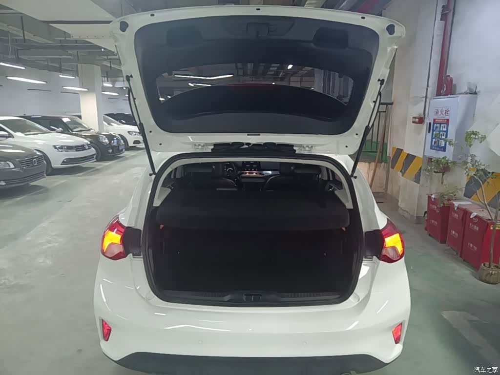 Ford Focus, 2019 19