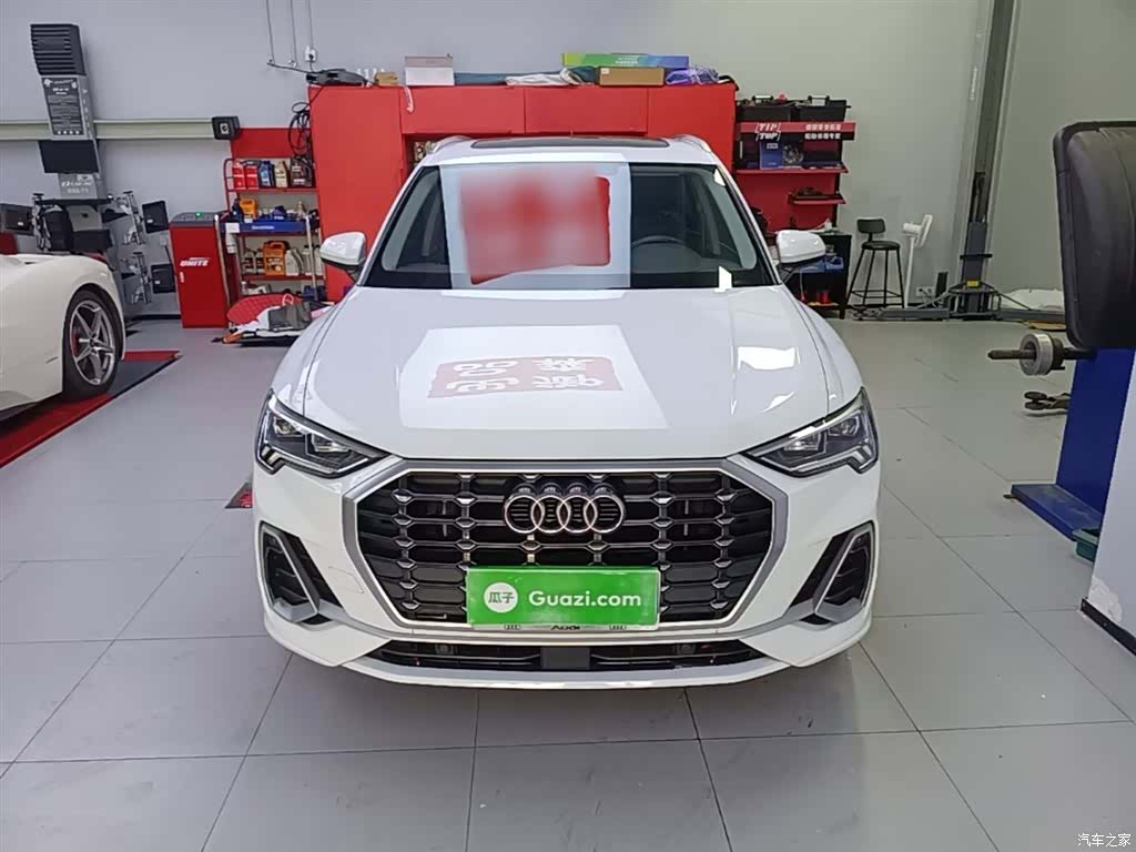 Audi Q3, 2023 3