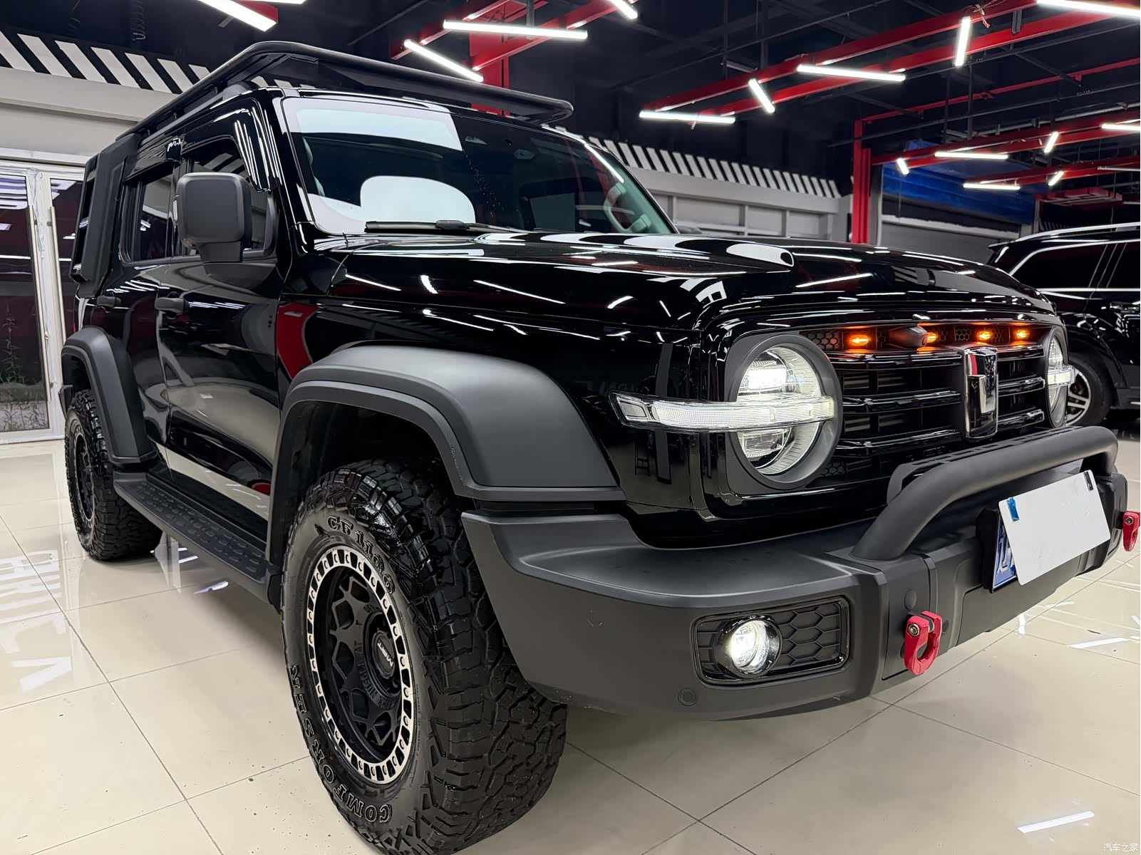 Tank 300, 2025 10