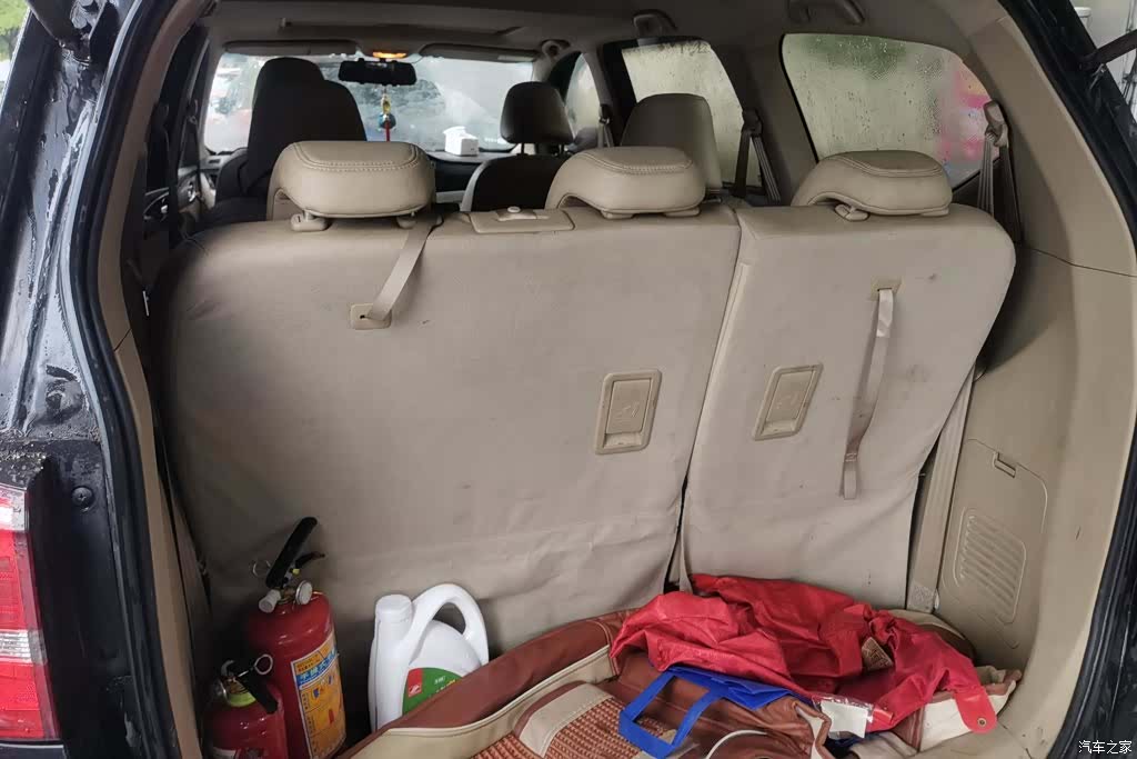 Wuling 730, 2017 4