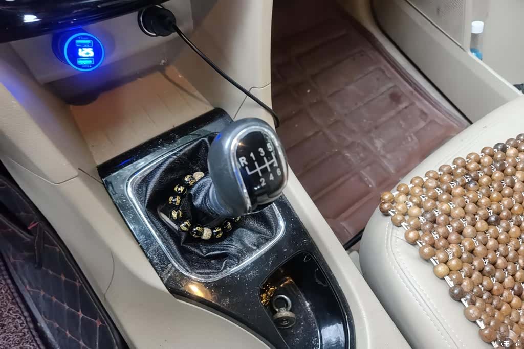 Wuling 730, 2017 16