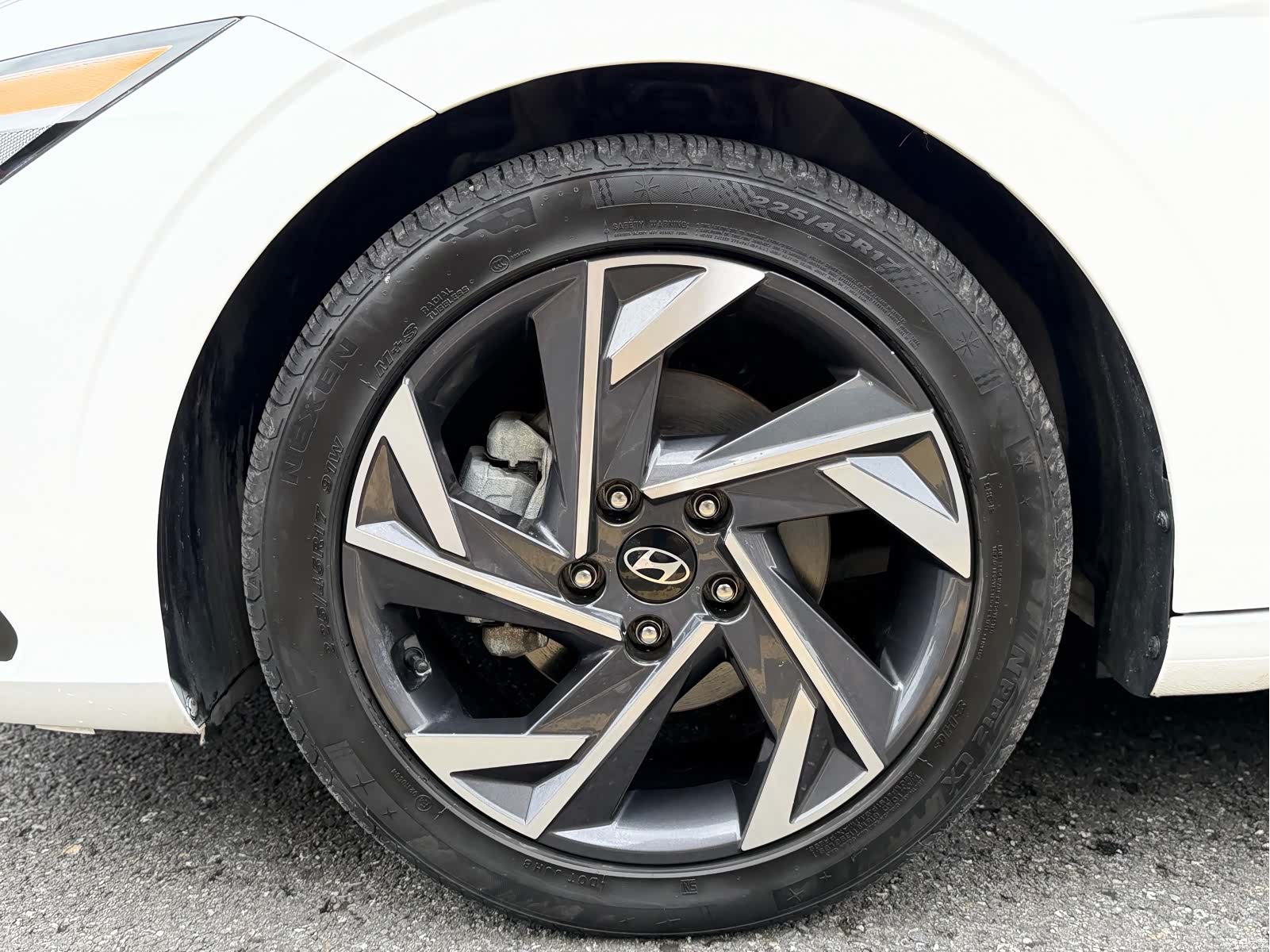 Hyundai Elantra, 2023 12