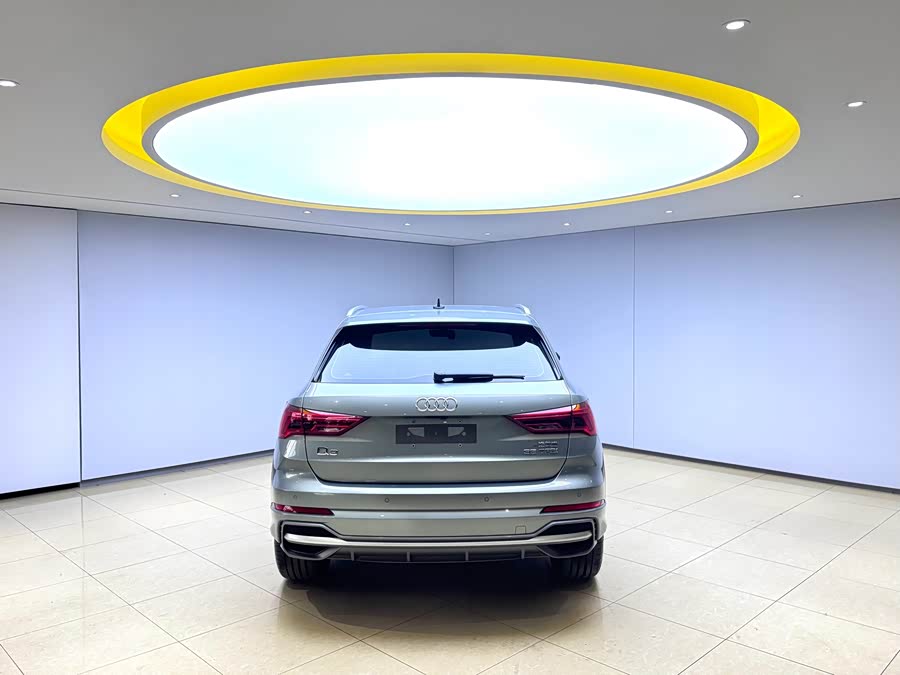 Audi Q3 2023, фото 5