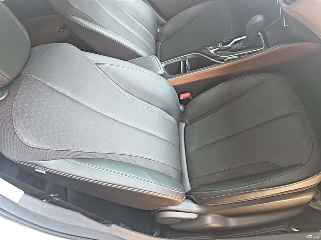 Buick Verano, 2022 25