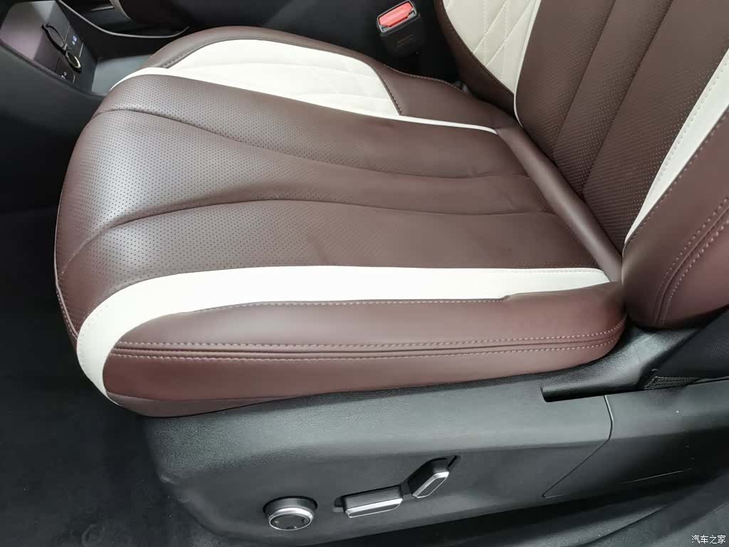 Geely Xingyue L, 2024 20