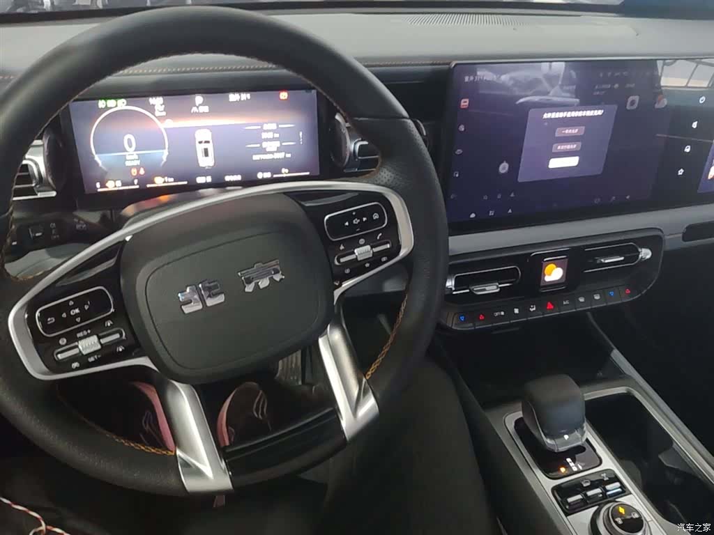 BAIC BJ40, 2025 10