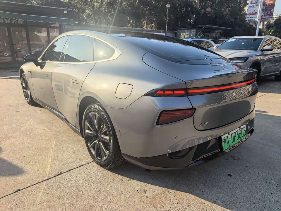 XPENG P7