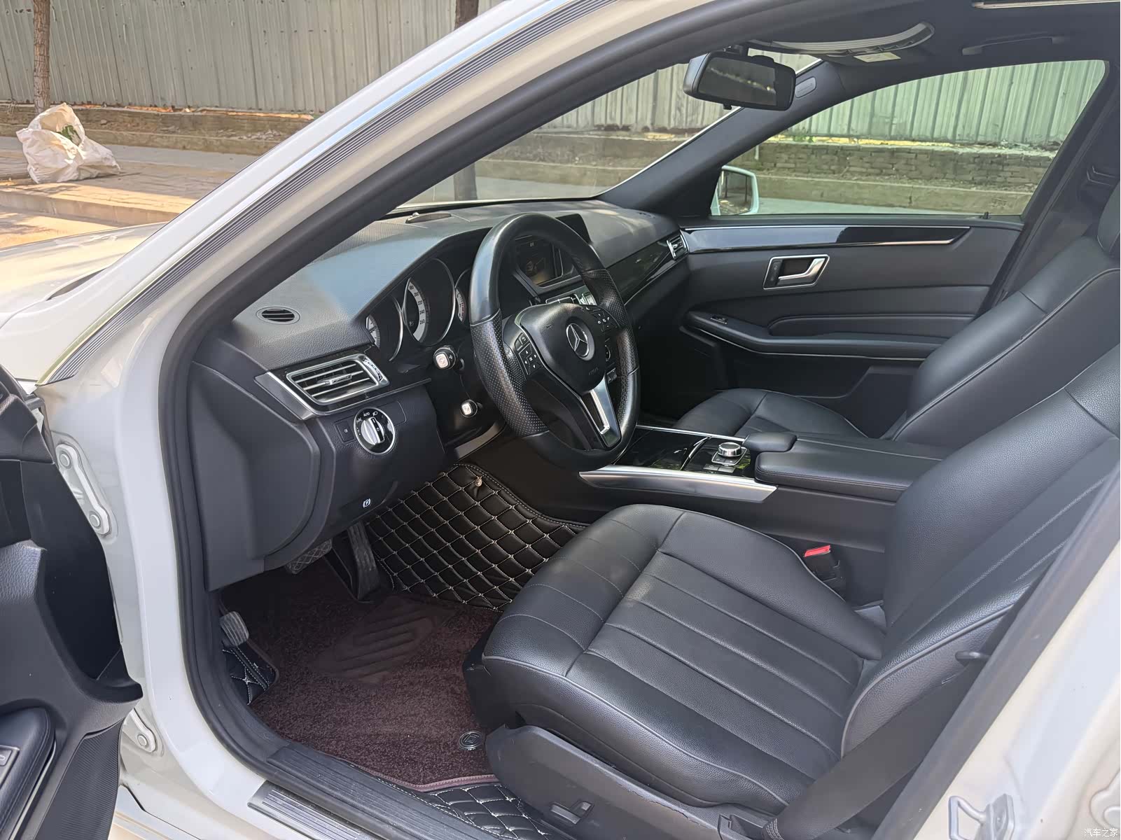 Mercedes-Benz E-Class, 2015 4