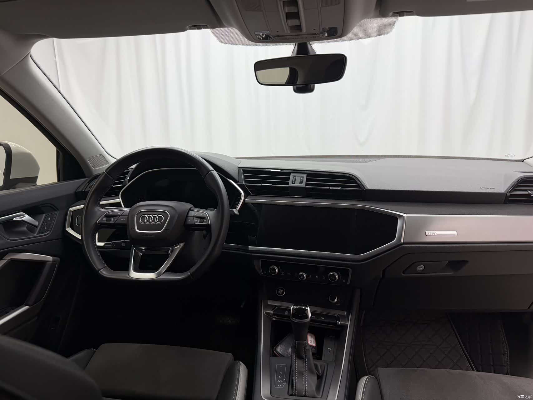 Audi Q3, 2023 23