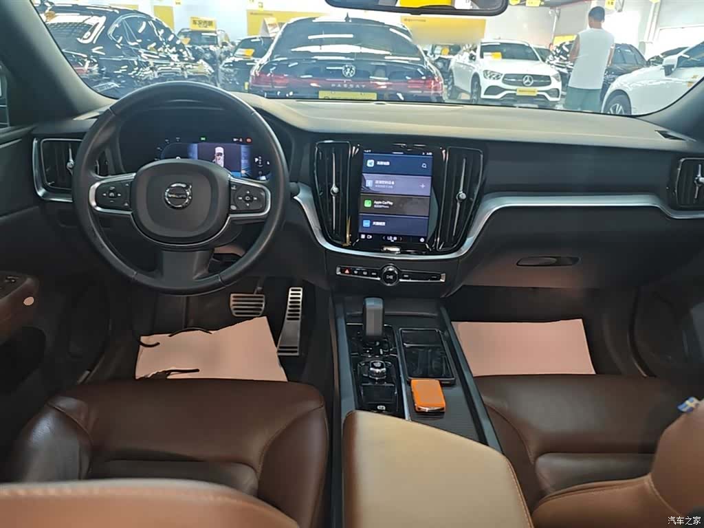 Volvo S60, 2024 10