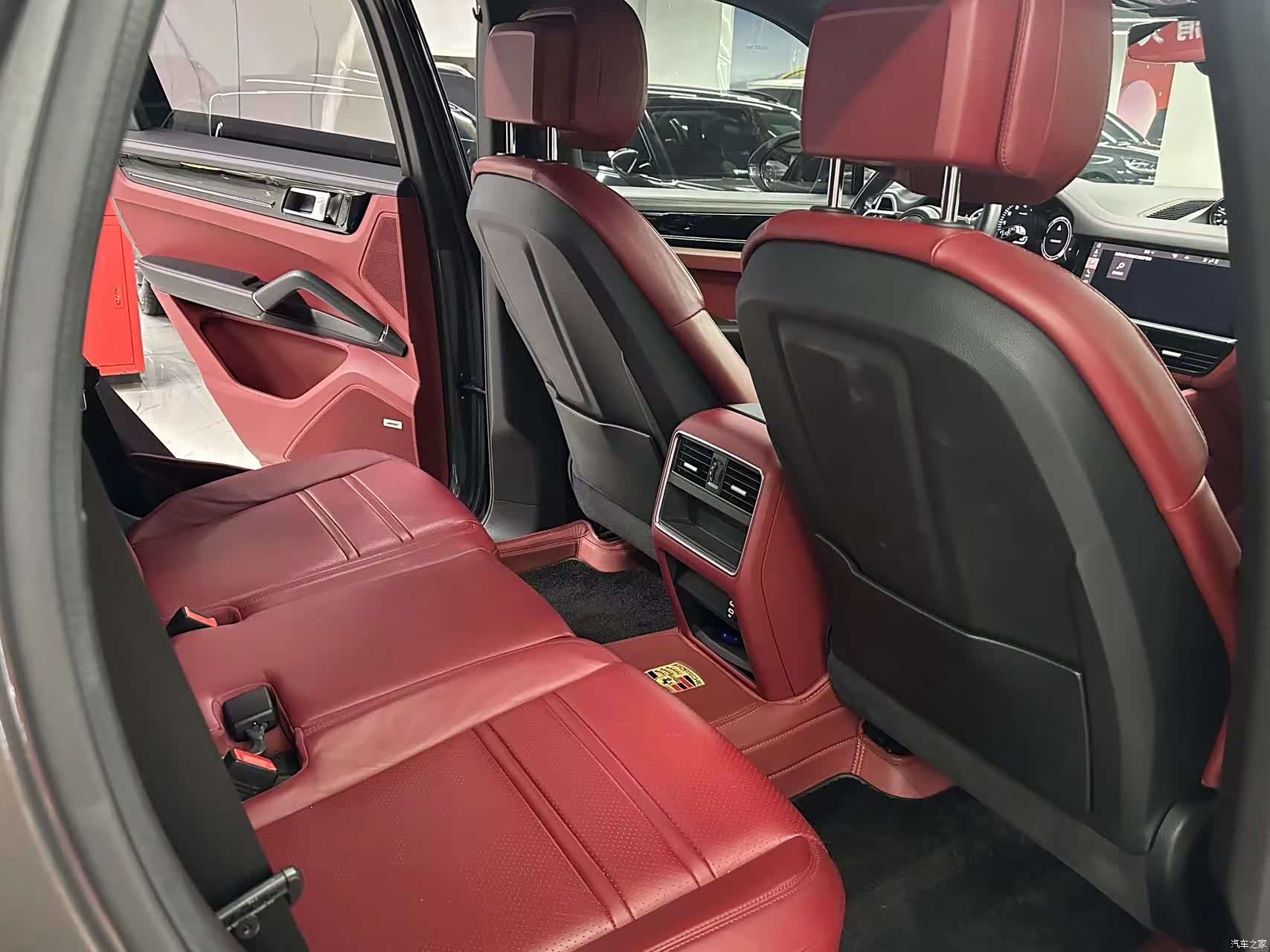 Porsche Cayenne, 2020 13