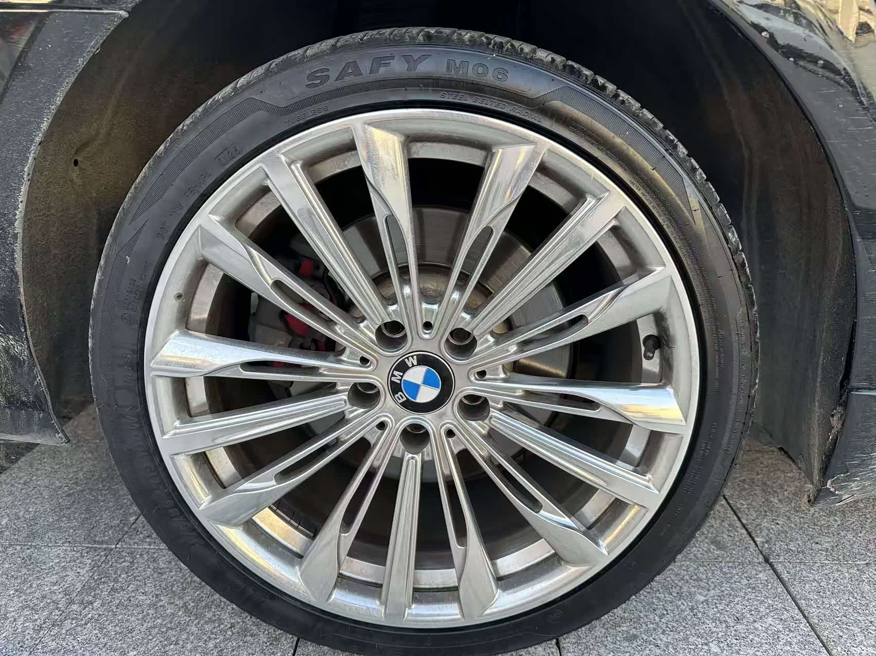 BMW 7 Series, 2011 22