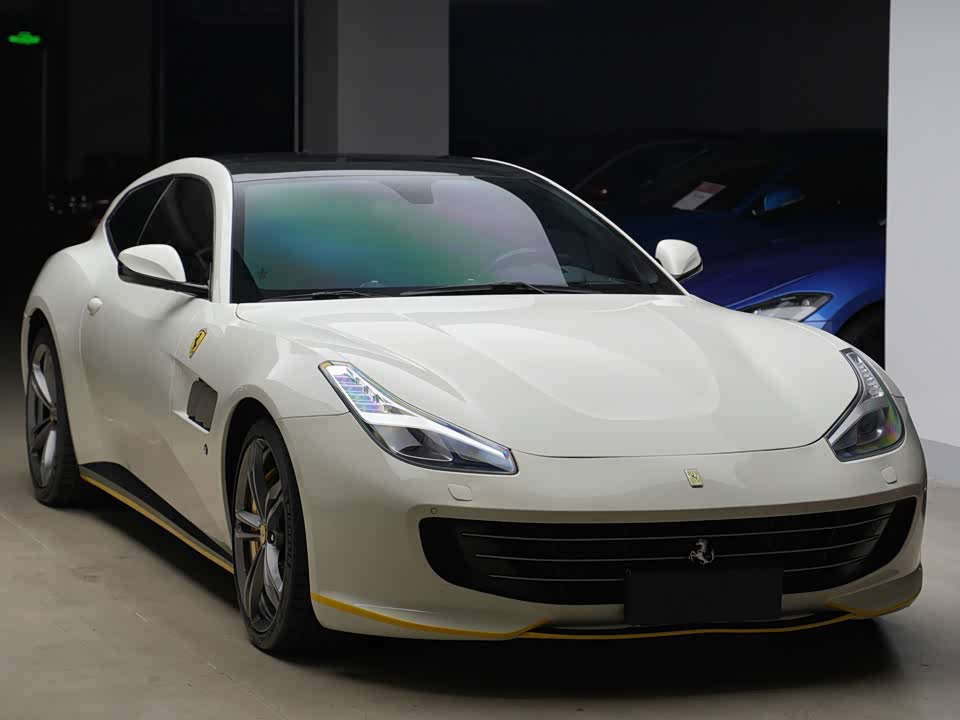 Ferrari GTC4Lusso