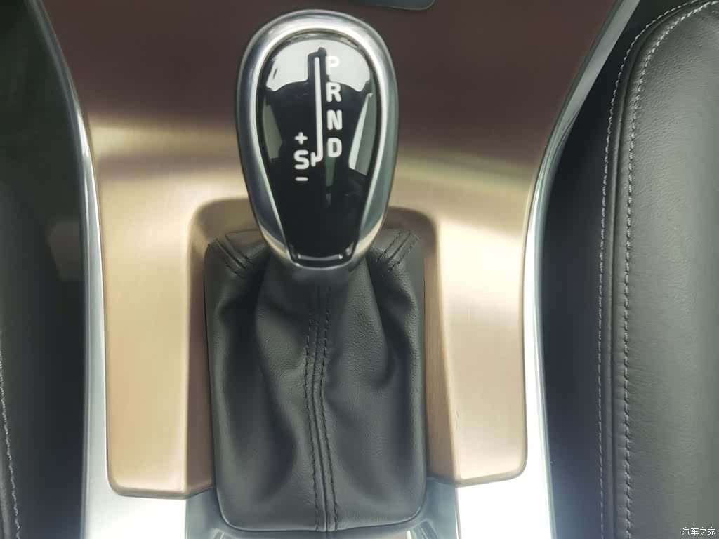 Volvo XC60, 2017 13