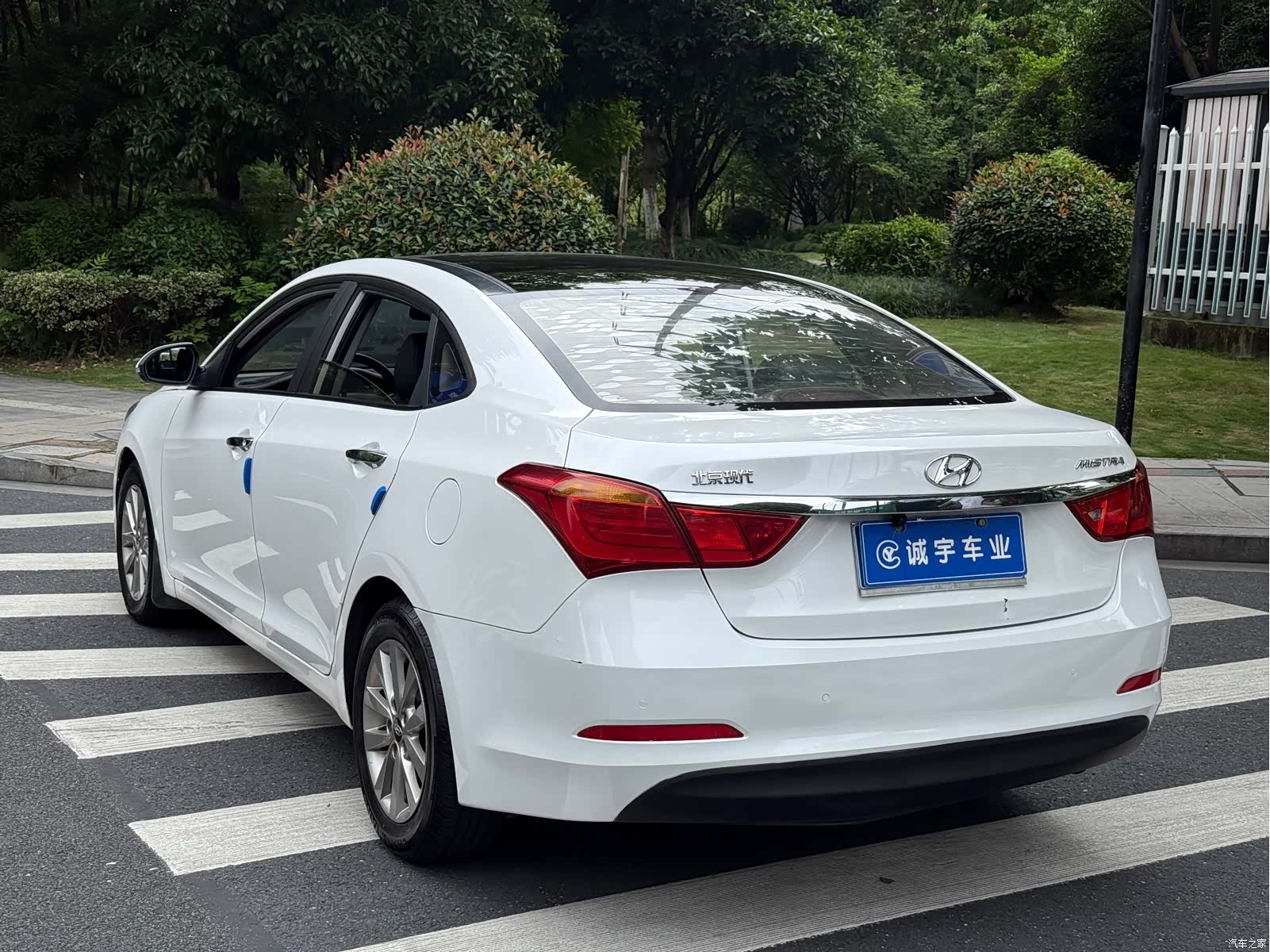 Hyundai GLS, 2016 16