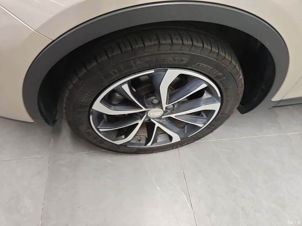 Geely Emgrand, 2021 23