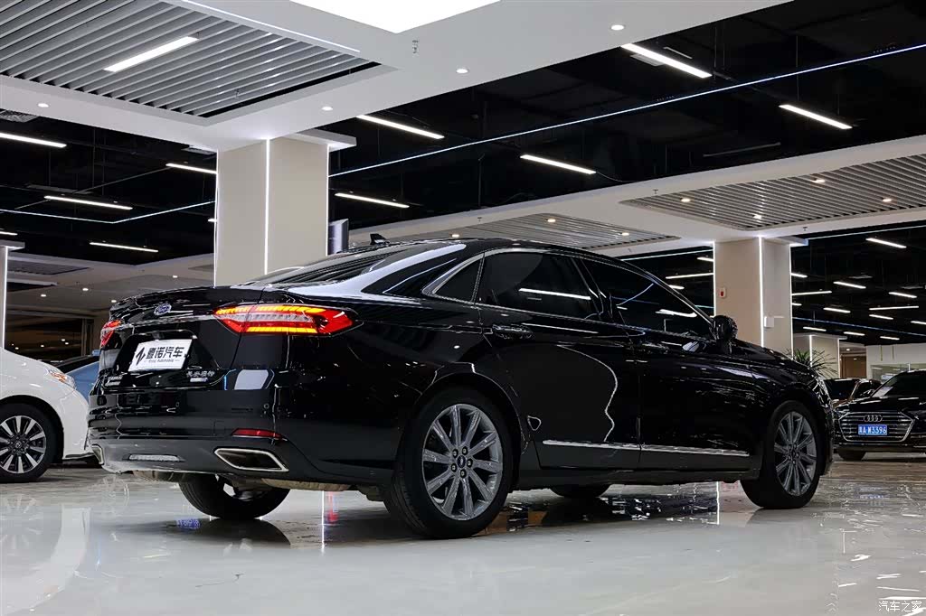 Ford Taurus, 2020 14