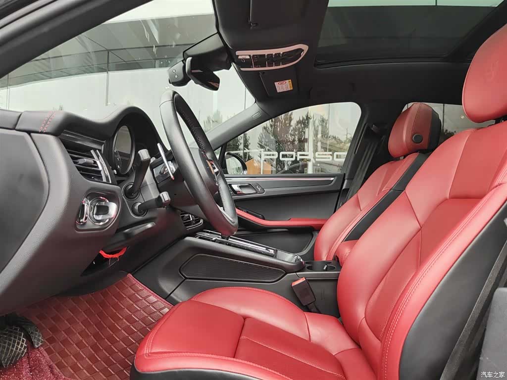 Porsche Macan, 2024 6