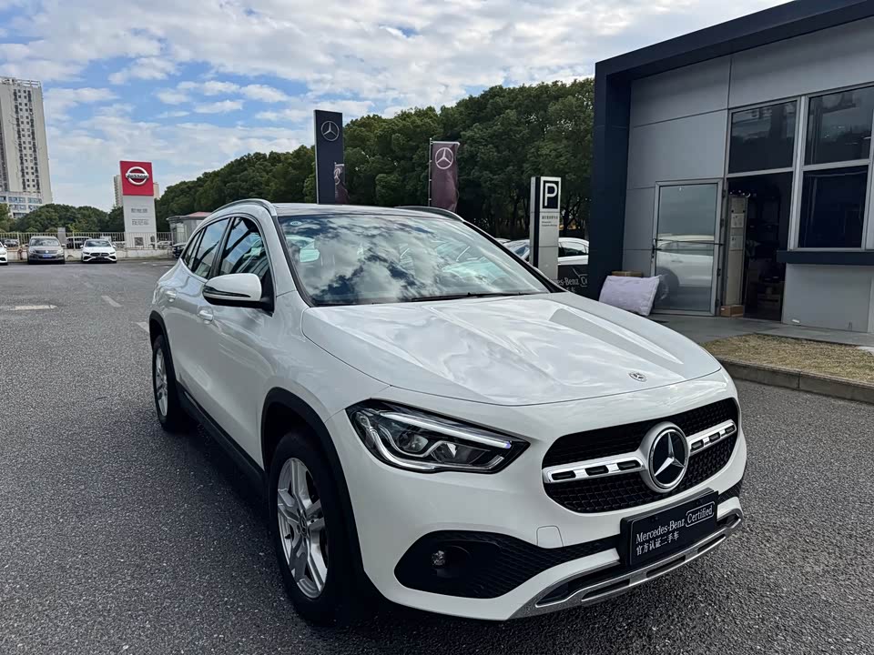 Mercedes-Benz GLA