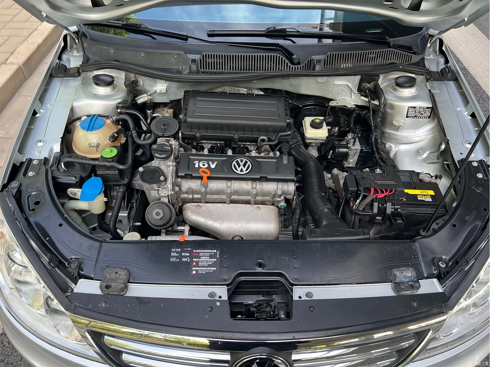 Volkswagen Lavida, 2011 19