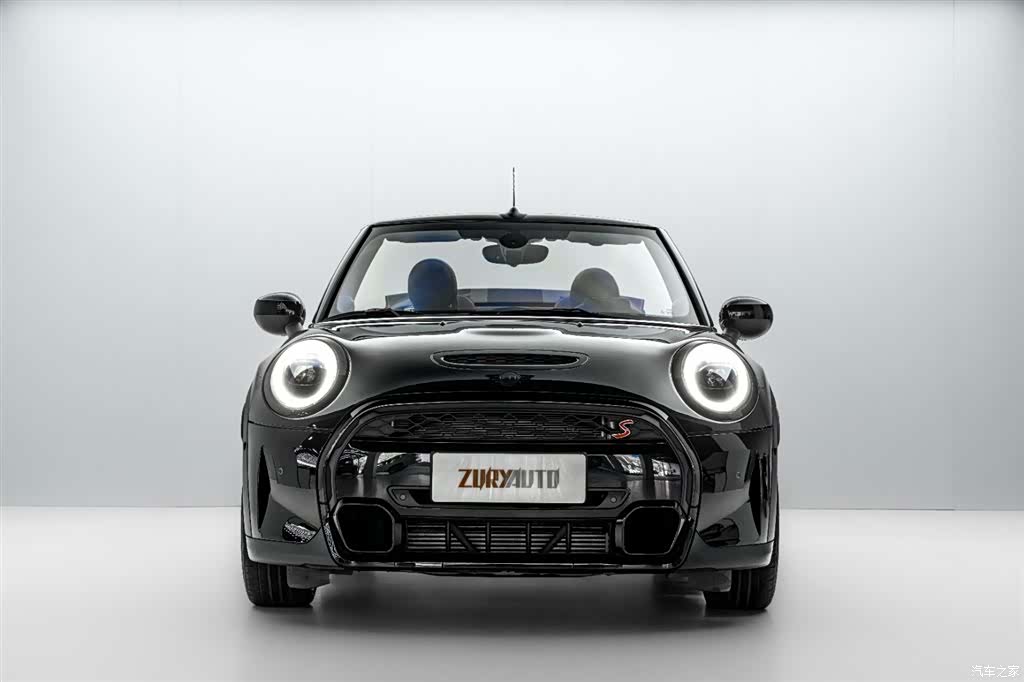 Mini Cooper, 2023 2