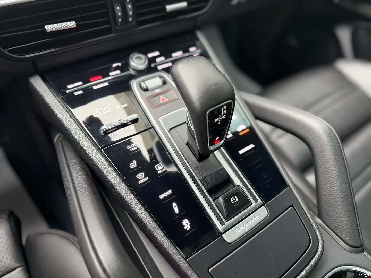 Porsche Cayenne, 2018 6