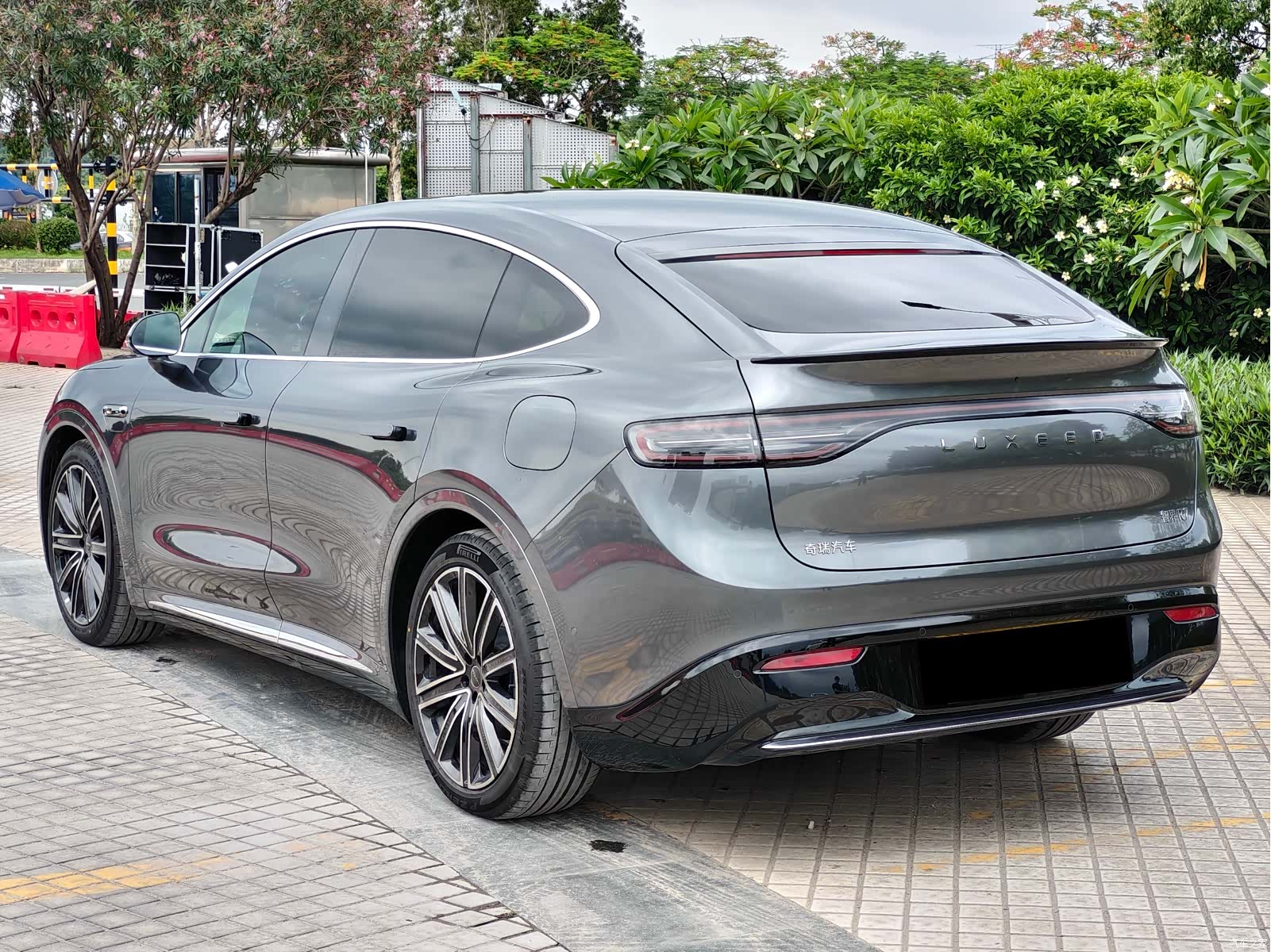 Luxeed R7, 2026 7
