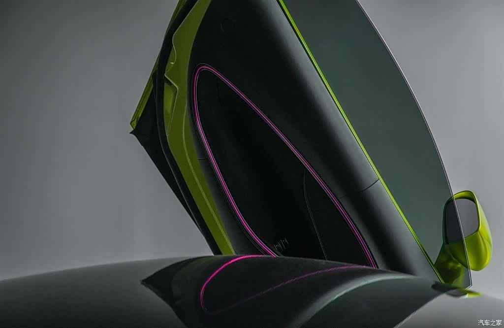 McLaren Artura, 2023 15