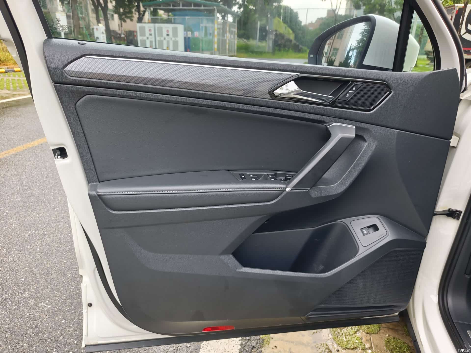 Volkswagen Tiguan L, 2021 10